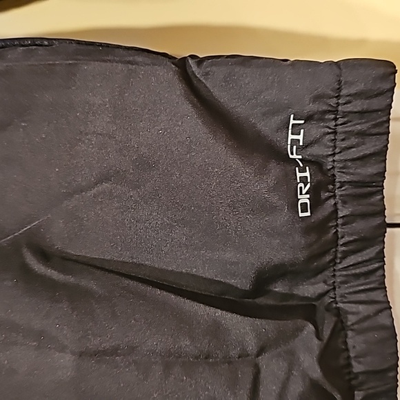 NWT Jordan zipper up - Picture 7 of 7